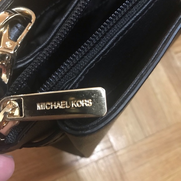 BNWT Michael kors side purse - Picture 6 of 8